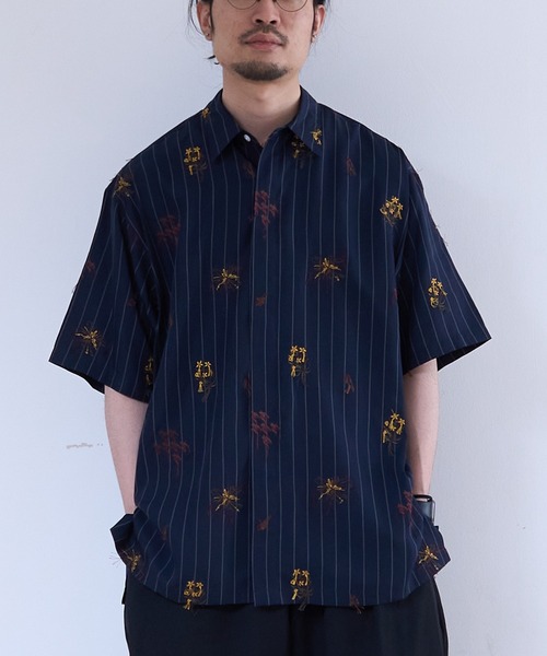 NEZU YO-HINTEN スーべニールエンブロイダリーショートスリーブシャツ