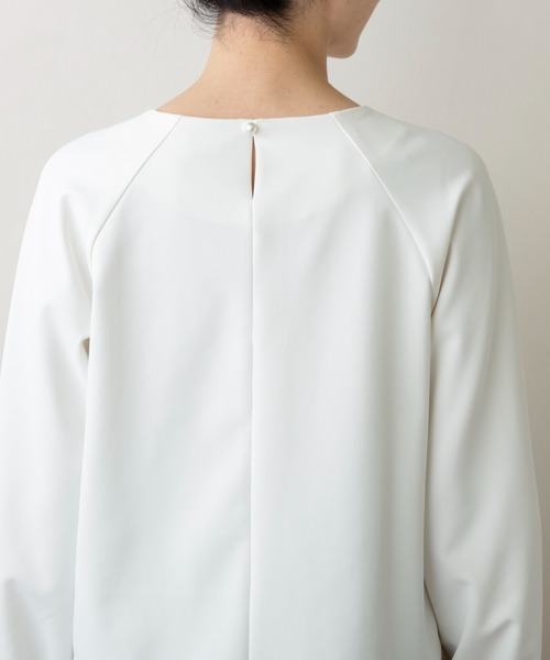 Sono(ソーノ)の「【新作2/20発売】ご自宅でお洗濯可能/シワ防止/UVカット【SONO/ソーノ】【Magical Stretch】ドットオーガンジー・ペプラムブラウス(Tシャツ/カットソー・レディース・ブラック/ホワイト/ネイビー・F)」の20枚目の写真