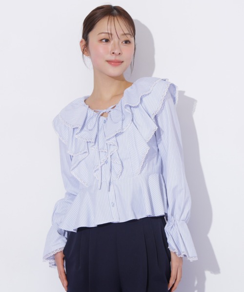 JILL by JILL STUART(ジルバイジルスチュアート)の「レーストリムラッフルブラウス(シャツ/ブラウス・レディース・ホワイト系その他/ブルー系その他・FREE)」の6枚目の写真