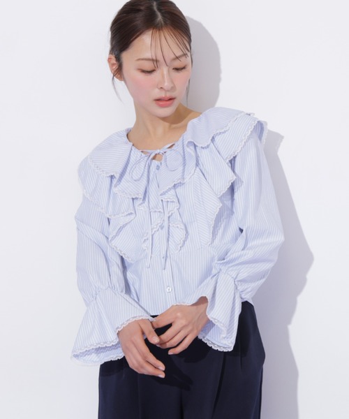 JILL by JILL STUART(ジルバイジルスチュアート)の「レーストリムラッフルブラウス(シャツ/ブラウス・レディース・ホワイト系その他/ブルー系その他・FREE)」の5枚目の写真