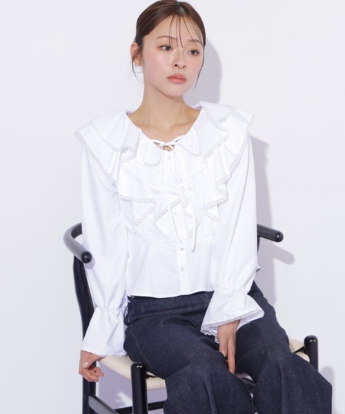 JILL by JILL STUART(ジルバイジルスチュアート)の「レーストリムラッフルブラウス(シャツ/ブラウス・レディース・ホワイト系その他/ブルー系その他・FREE)」の16枚目の写真