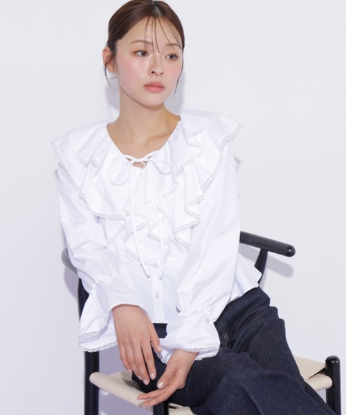 JILL by JILL STUART(ジルバイジルスチュアート)の「レーストリムラッフルブラウス(シャツ/ブラウス・レディース・ホワイト系その他/ブルー系その他・FREE)」の17枚目の写真