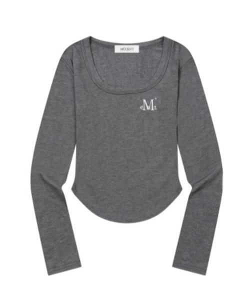 MUCENT(ムセント)の「◇MUCENT◇ブランド直輸入正規品/MARIEL SQUARE NECK CROP T マリエルスクエアネックグルミクロップ長袖Tシャツ(Tシャツ/カットソー・レディース・アイボリー/ブラック/グレー・FREE)」の3枚目の写真