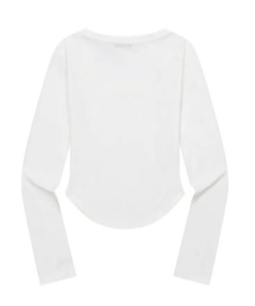 MUCENT(ムセント)の「◇MUCENT◇ブランド直輸入正規品/MARIEL SQUARE NECK CROP T マリエルスクエアネックグルミクロップ長袖Tシャツ(Tシャツ/カットソー・レディース・アイボリー/ブラック/グレー・FREE)」の7枚目の写真