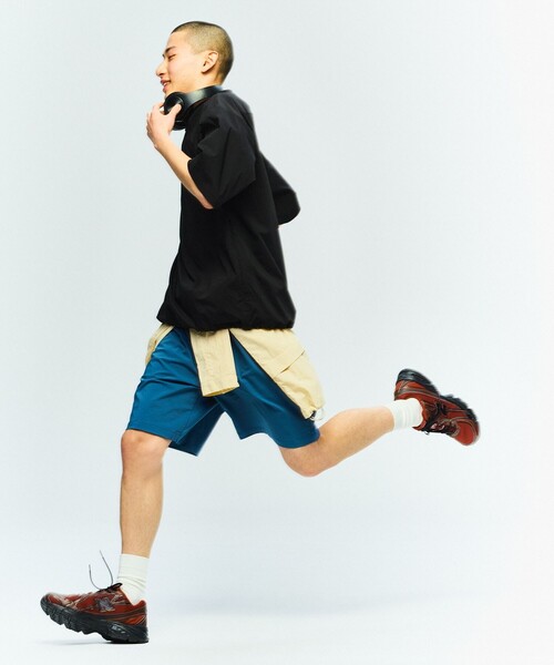 green label relaxing(グリーンレーベルリラクシング)の「WONDER CLOTH クルーネック 半袖 Tシャツ -ストレッチ・接触冷感・吸水速乾-(Tシャツ/カットソー・メンズ・ブラック/モカ/ダークグレー/ライトグレー/ロイヤルブルー・XL/L/M/S)」の12枚目の写真