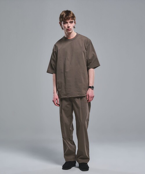 green label relaxing(グリーンレーベルリラクシング)の「WONDER CLOTH クルーネック 半袖 Tシャツ -ストレッチ・接触冷感・吸水速乾-(Tシャツ/カットソー・メンズ・ブラック/モカ/ダークグレー/ライトグレー/ロイヤルブルー・XL/L/M/S)」の18枚目の写真