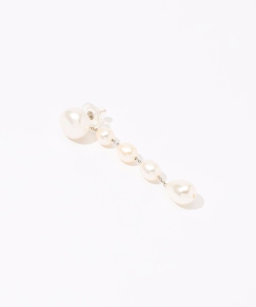 SOPHIE BUHAI（ソフィーブハイ）の「SOPHIE BUHAI Small Passante ピアス（ピアス（両耳用）・レディース・ホワイト系その他・FREE）」の3枚目の写真