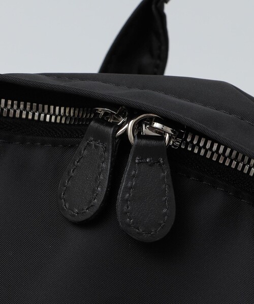 SHIPS（シップス）の「【SHIPS別注】BONFANTI: ナイロン バックパック（バックパック/リュック・メンズ・ブラック/オリーブ・ONE SIZE）」の4枚目の写真