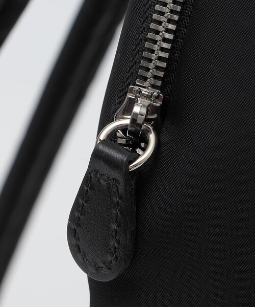 SHIPS（シップス）の「【SHIPS別注】BONFANTI: ナイロン バックパック（バックパック/リュック・メンズ・ブラック/オリーブ・ONE SIZE）」の6枚目の写真