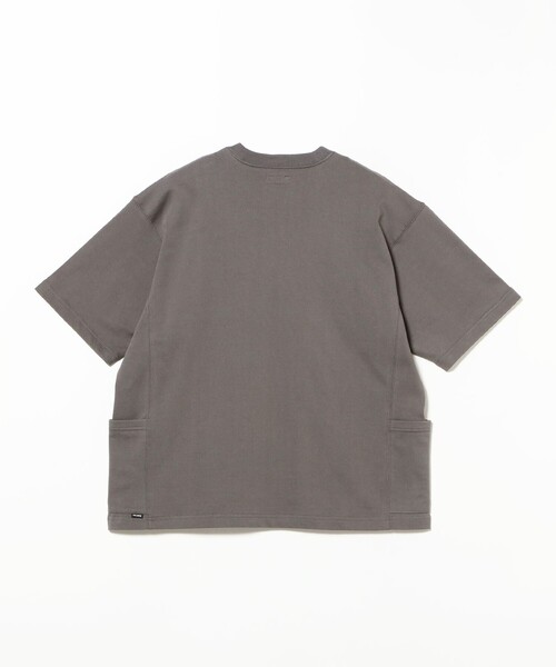BEAMS(ビームス)の「サイドポケット Tシャツ【ワイドフィット】(Tシャツ/カットソー・メンズ・ホワイト/チャコールグレー/サックスブルー/ブラック・X-LARGE/LARGE/MEDIUM/SMALL)」の9枚目の写真