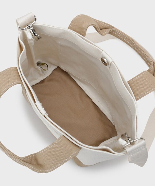 OPAQUE.CLIP（オペークドットクリップ）の「2WAYバイカラー帆布ミドルトート（トートバッグ・レディース・チャコールグレー/サックスブルー系/ベージュ・00）」の18枚目の写真