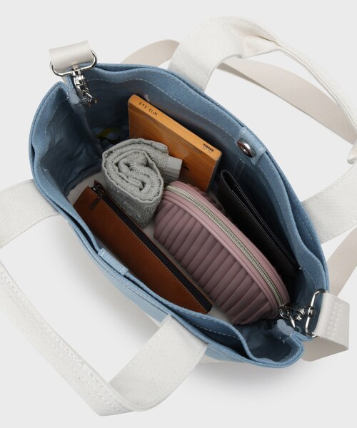 OPAQUE.CLIP（オペークドットクリップ）の「2WAYバイカラー帆布ミドルトート（トートバッグ・レディース・チャコールグレー/サックスブルー系/ベージュ・00）」の19枚目の写真