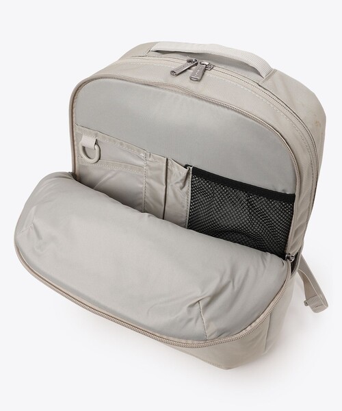 Columbia(コロンビア)の「撥水 通勤 Columbia/スターレンジ 16L スクエア バックパック(リュック)PC収納(13インチ対応)/コロンビア(バックパック/リュック・レディース・ブラック/ストーン・ONE SIZE)」の11枚目の写真