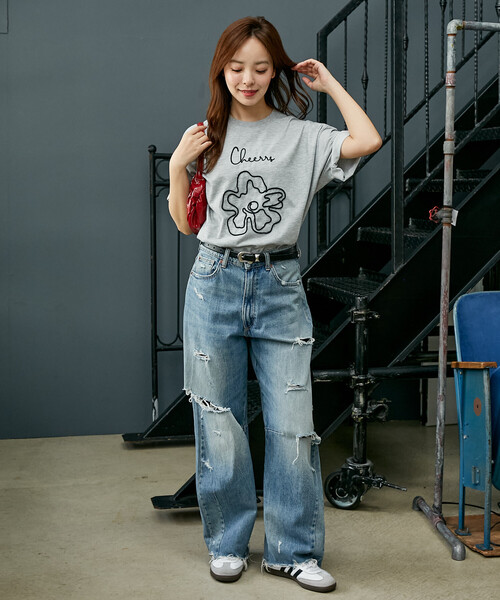 PUBLUX(パブリュクス)の「PUBLUX/パブリュクス <機能性素材>LOVE POP STUDIO コード フラワー Tシャツ 限定展開(Tシャツ/カットソー・メンズ・グレー/ホワイト/ネイビー・L/M/S)」の8枚目の写真