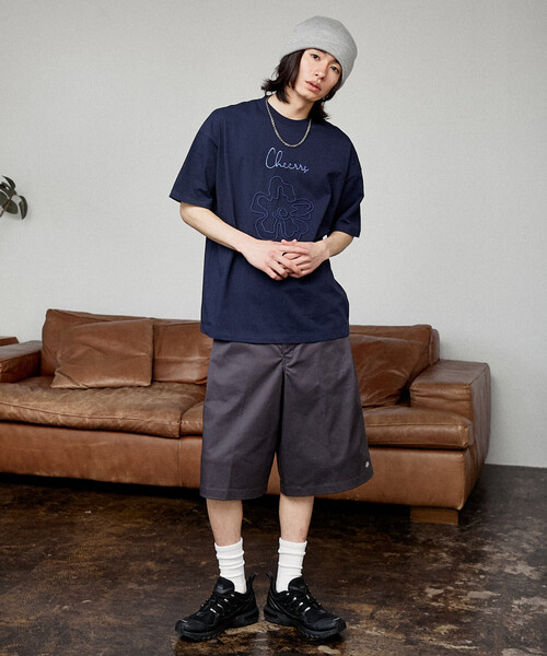 PUBLUX(パブリュクス)の「PUBLUX/パブリュクス <機能性素材>LOVE POP STUDIO コード フラワー Tシャツ 限定展開(Tシャツ/カットソー・メンズ・グレー/ホワイト/ネイビー・L/M/S)」の21枚目の写真