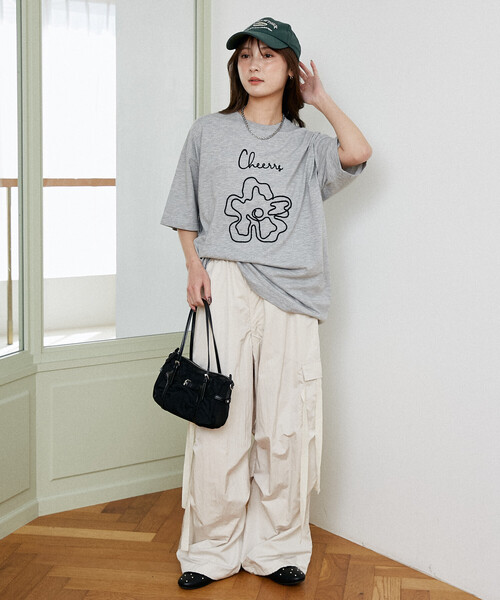 PUBLUX(パブリュクス)の「PUBLUX/パブリュクス <機能性素材>LOVE POP STUDIO コード フラワー Tシャツ 限定展開(Tシャツ/カットソー・メンズ・グレー/ホワイト/ネイビー・L/M/S)」の17枚目の写真