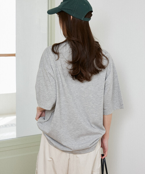 PUBLUX(パブリュクス)の「PUBLUX/パブリュクス <機能性素材>LOVE POP STUDIO コード フラワー Tシャツ 限定展開(Tシャツ/カットソー・メンズ・グレー/ホワイト/ネイビー・L/M/S)」の19枚目の写真