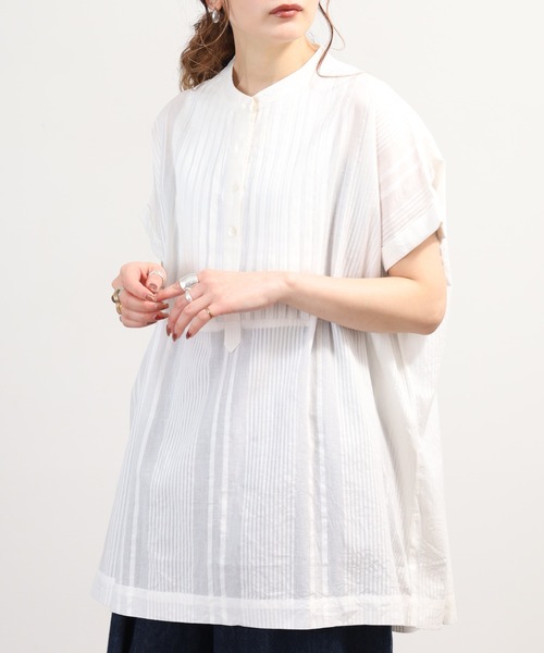 OMNES(オムネス)の「コットンドビータックフレンチスリーブブラウス(シャツ/ブラウス・レディース・ホワイト/ベージュ/ブラウン・FREE)」の8枚目の写真