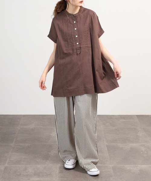 OMNES(オムネス)の「コットンドビータックフレンチスリーブブラウス(シャツ/ブラウス・レディース・ホワイト/ベージュ/ブラウン・FREE)」の16枚目の写真