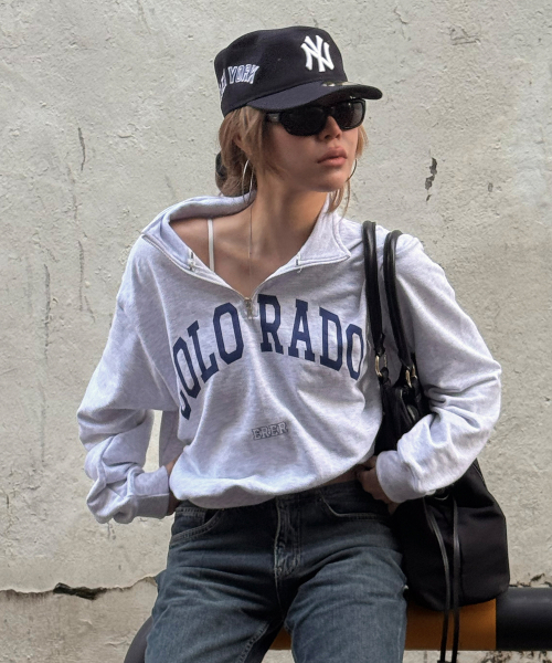 ERER(エルエル)の「Cropped Half Zip-up Colorado Sweatshirt Melange Gray(スウェット・レディース・ライトグレー・F)」の1枚目の写真