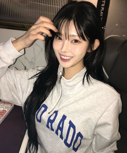 ERER(エルエル)の「Cropped Half Zip-up Colorado Sweatshirt Melange Gray(スウェット・レディース・ライトグレー・F)」の4枚目の写真