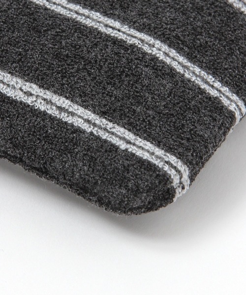 LEPSIM（レプシィム）の「カラビナタオルポーチ　647104（ポーチ・レディース・ホワイト×ブラック/アイボリー/ブラック・ONE SIZE）」の7枚目の写真