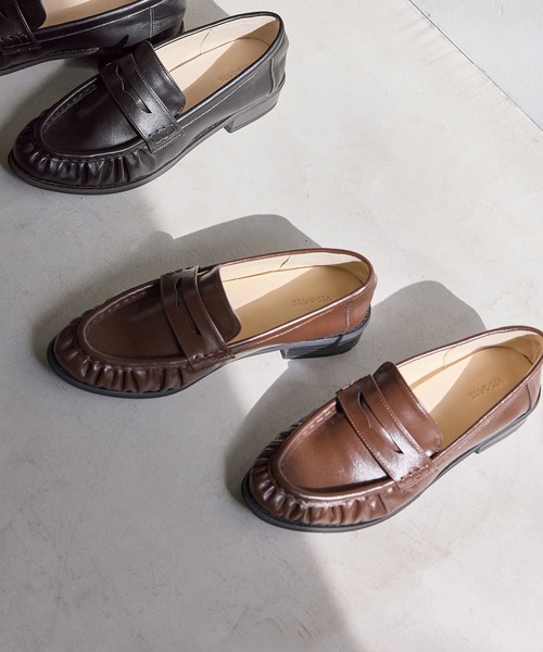 Juze（ジュゼ）の「ギャザーローファー（ローファー・レディース・ダークブラウン/ブラック・M/L）」の11枚目の写真