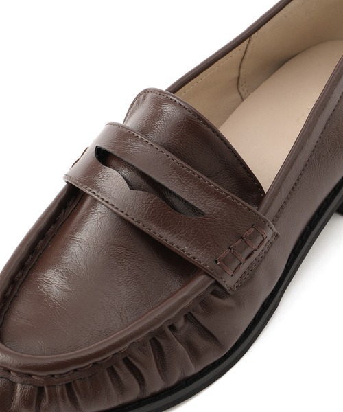 Juze（ジュゼ）の「ギャザーローファー（ローファー・レディース・ダークブラウン/ブラック・M/L）」の14枚目の写真