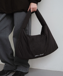 URAGO（ユラーゴ）の「Large padded bag（トートバッグ）」