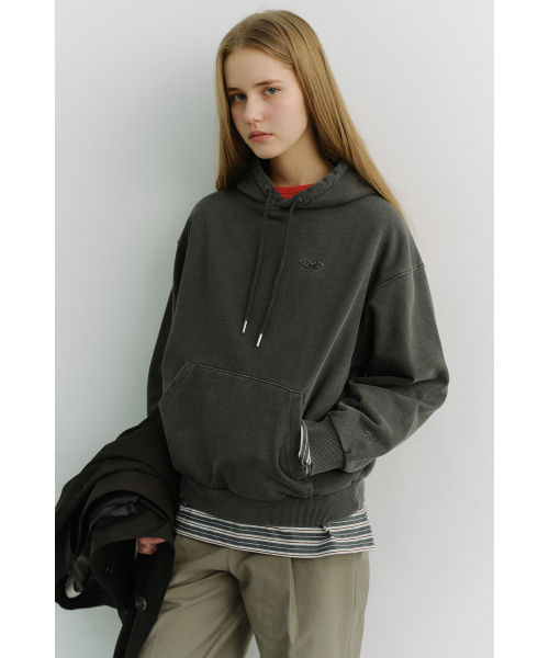 UNISEX GARMENT DYED HOODIE_UDTS6A113_BLACK — унисекс худи, окрашенное изделие (чёрное)