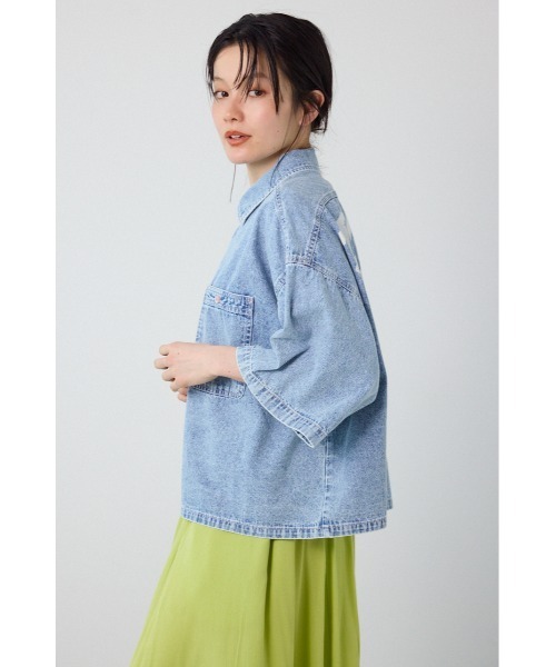 RODEO CROWNS WIDE BOWL（ロデオクラウンズワイドボウル）の「デニムワイドシャツ（シャツ/ブラウス・レディース・ブルー/ブラック/ライトブルー・FREE）」の5枚目の写真