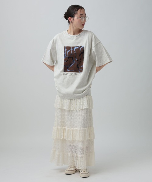 LEPSIM(レプシィム)の「箔プリントBIGT 670949(Tシャツ/カットソー・レディース・チャコールグレー/ナチュラル/オフホワイト/ライトグレー・FREE)」の5枚目の写真