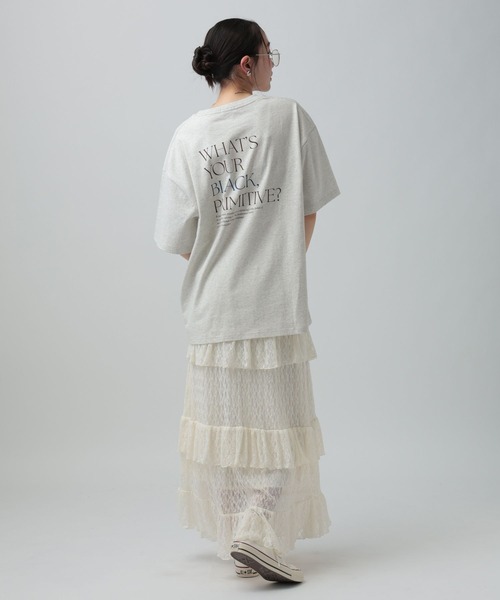 LEPSIM(レプシィム)の「箔プリントBIGT 670949(Tシャツ/カットソー・レディース・チャコールグレー/ナチュラル/オフホワイト/ライトグレー・FREE)」の7枚目の写真