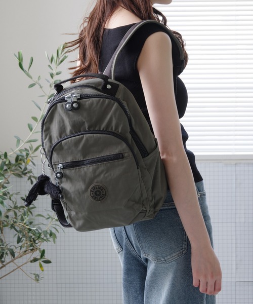 kipling(キプリング)の「【kipling】キプリング Basic SEOUL S リュック(バックパック/リュック・レディース・レッド/タン/カーキ・FREE)」の9枚目の写真