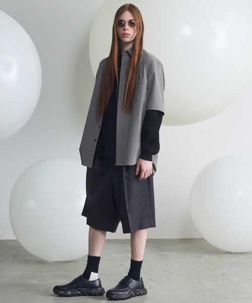 MAISON SPECIAL(メゾンスペシャル)の「《UNISEX》【PERTEX】Regular Collar Prime-Over Short Sleeve Shirt/【パーテックス】レギュラーカラープライムオーバーショートスリーブシャツ【MAISON SPECIAL/メゾンスペシャル】■セットアップ対応■(シャツ/ブラウス・メンズ・グレー/チャコールグレー/ブラック・0/1/2)」の9枚目の写真