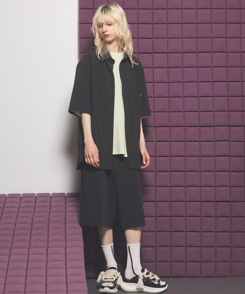 MAISON SPECIAL(メゾンスペシャル)の「《UNISEX》【PERTEX】Regular Collar Prime-Over Short Sleeve Shirt/【パーテックス】レギュラーカラープライムオーバーショートスリーブシャツ【MAISON SPECIAL/メゾンスペシャル】■セットアップ対応■(シャツ/ブラウス・メンズ・グレー/チャコールグレー/ブラック・0/1/2)」の11枚目の写真