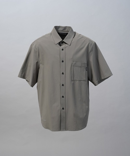 MAISON SPECIAL(メゾンスペシャル)の「《UNISEX》【PERTEX】Regular Collar Prime-Over Short Sleeve Shirt/【パーテックス】レギュラーカラープライムオーバーショートスリーブシャツ【MAISON SPECIAL/メゾンスペシャル】■セットアップ対応■(シャツ/ブラウス・メンズ・グレー/チャコールグレー/ブラック・0/1/2)」の21枚目の写真