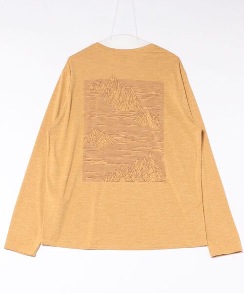 patagonia（パタゴニア）の「【Patagonia】パタゴニア M's L/S Cap Cool Daily Graphic Shirt グラフィック ロングスリーブ（Tシャツ/カットソー・メンズ・キャメル・S/M/L/XL）」の2枚目の写真