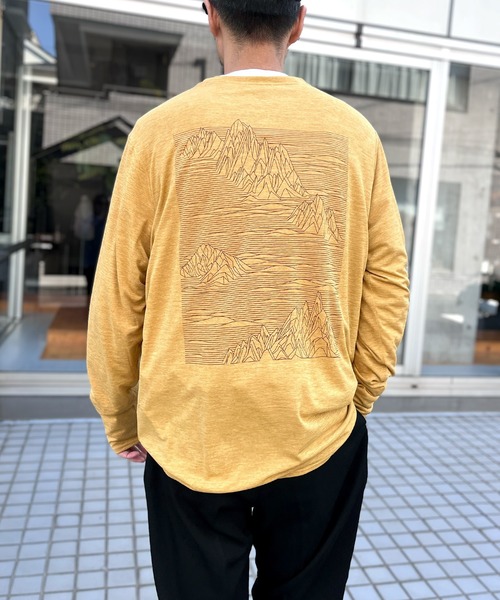 patagonia（パタゴニア）の「【Patagonia】パタゴニア M's L/S Cap Cool Daily Graphic Shirt グラフィック ロングスリーブ（Tシャツ/カットソー・メンズ・キャメル・S/M/L/XL）」の6枚目の写真
