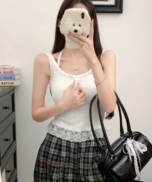 LADY LIKE（レディライク）の「【春夏新作】カップ付き裾レースガーリータンク（Tシャツ/カットソー・レディース・ブラック/ホワイト/ピンク/パープル・M）」の22枚目の写真