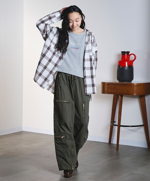OKIRAKU（オキラク）の「(OKIRAKU×ROSEBUD)3WAY CAMI DRESS AND LOGO TEE SET（ワンピース・レディース・ブラック/ベージュ・ONE SIZE）」の16枚目の写真