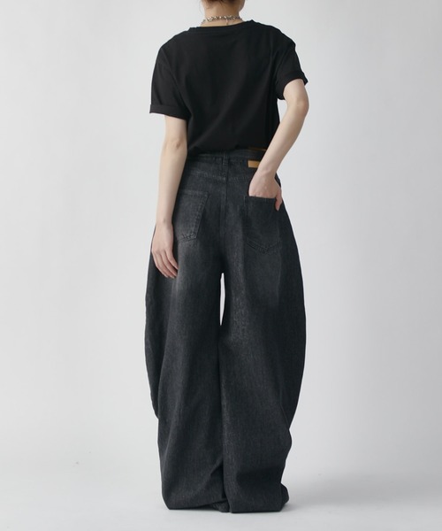 Lui's(ルイス)の「ドレープカーブデニムパンツ(デニムパンツ・レディース・ブラック/ブルー・36/38)」の10枚目の写真