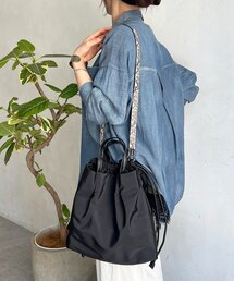 パイソンハンドルトート