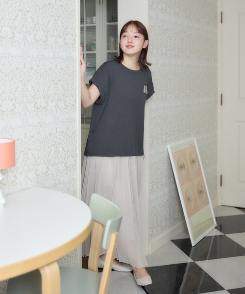 meeny miny(ミーニーマイニー)の「【メゾンテリア】ふわふわメレンゲワンちゃんTシャツ(Tシャツ/カットソー・レディース・グレイッシュベージュ/チャコールグレー/ホワイト・S-M/M-L)」の20枚目の写真