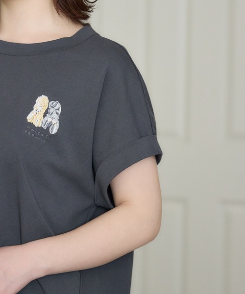 meeny miny(ミーニーマイニー)の「【メゾンテリア】ふわふわメレンゲワンちゃんTシャツ(Tシャツ/カットソー・レディース・グレイッシュベージュ/チャコールグレー/ホワイト・S-M/M-L)」の11枚目の写真