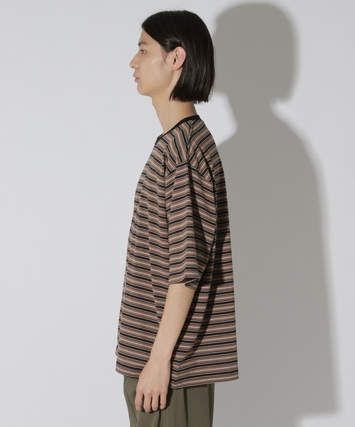LAKOLE(ラコレ)の「マルチボーダーTEE / 805957(Tシャツ/カットソー・メンズ・ブラウン/イエロー/ブルー・MEDIUM/LARGE)」の18枚目の写真