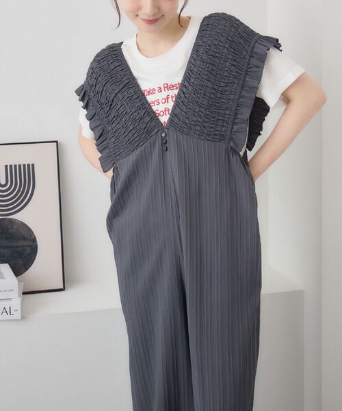 RETRO GIRL(レトロガール)の「チビフリルギャザーサロペット(サロペット/オーバーオール・レディース・ライトグレー/ブラウン/ブラック・FREE)」の4枚目の写真