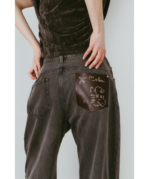 Knuth Marf(クヌースマーフ)の「wide bell-bottom denim pants(デニムパンツ・レディース・ブラウン/ブラック/グレー・X-SMALL/SMALL/MEDIUM)」の9枚目の写真