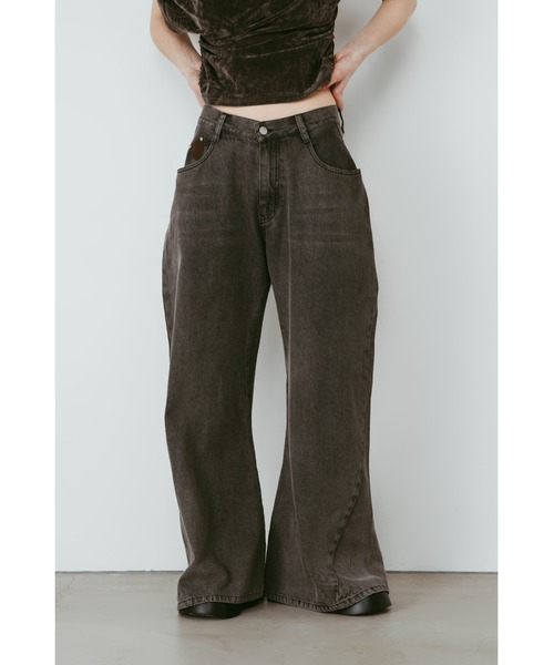 Knuth Marf(クヌースマーフ)の「wide bell-bottom denim pants(デニムパンツ・レディース・ブラウン/ブラック/グレー・X-SMALL/SMALL/MEDIUM)」の11枚目の写真