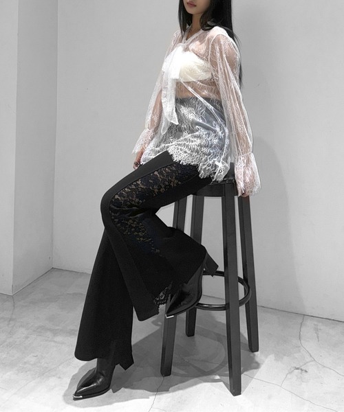 LVEU.(ラブユ.)の「【LVEU.】リボンタイレーストップス / トップス シアー シースルー レース リボン フレアカフス オケージョン(Tシャツ/カットソー・レディース・ブラック/ホワイト・FREE)」の21枚目の写真